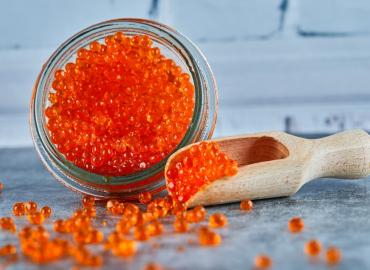 Эксперт Чернышова раскрыла шокирующую правду: опасные паразиты, угрожающие здоровью, могут скрываться в красной икре
