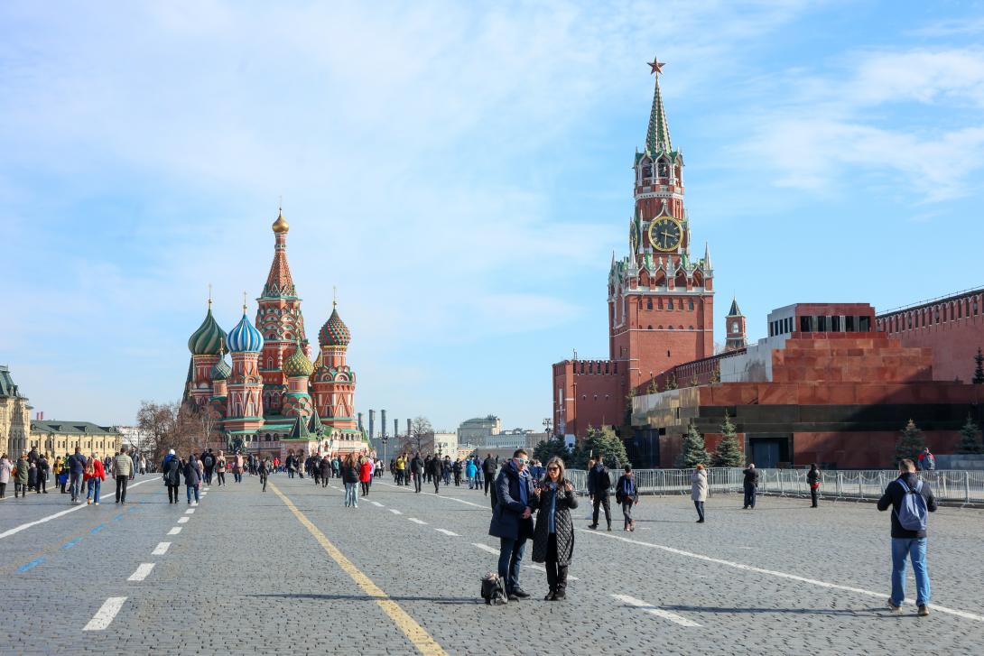 «Выходные переносятся из-за ситуации в стране»: в график майских праздников внесли изменения